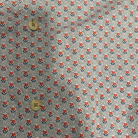 UNTUCKit large button down - Picture 3 of 4